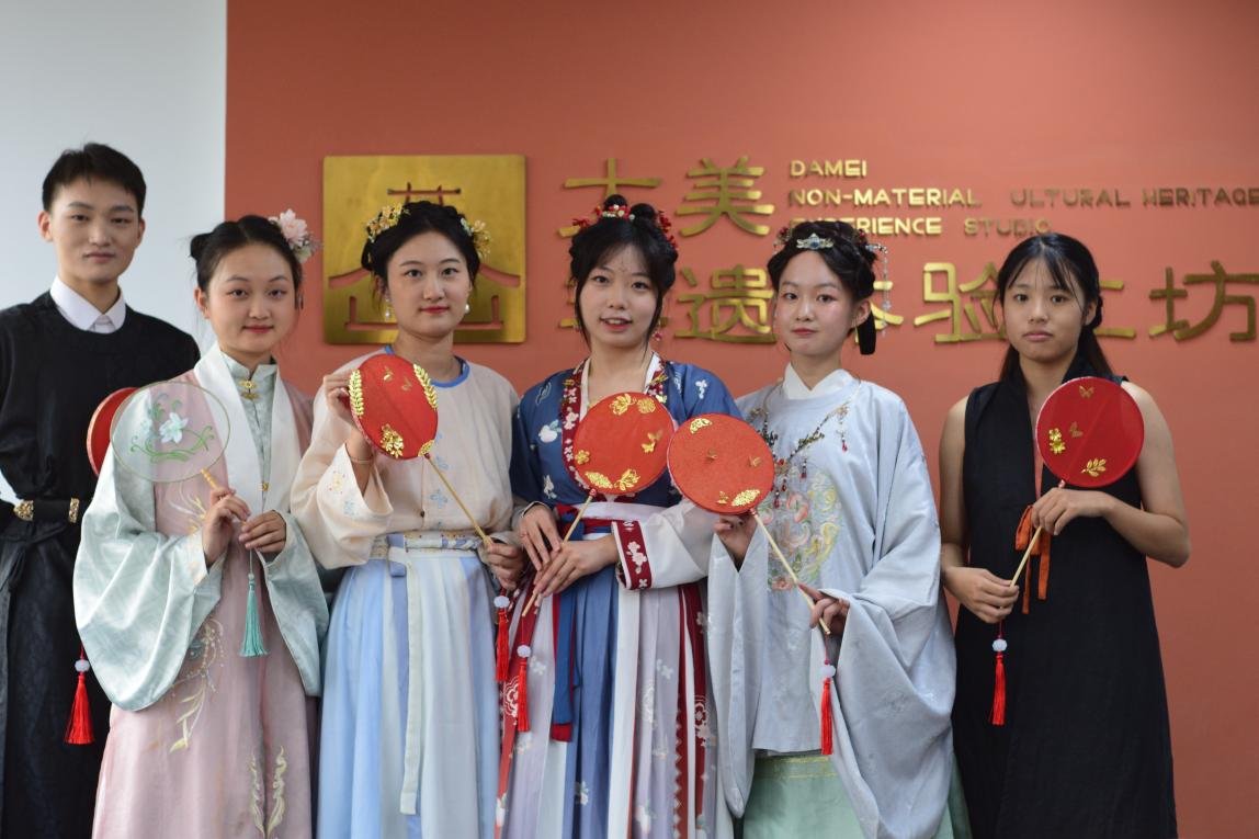 走向社会
