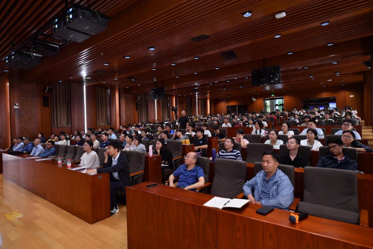 可结合站内栏目与相关篇目对照查看